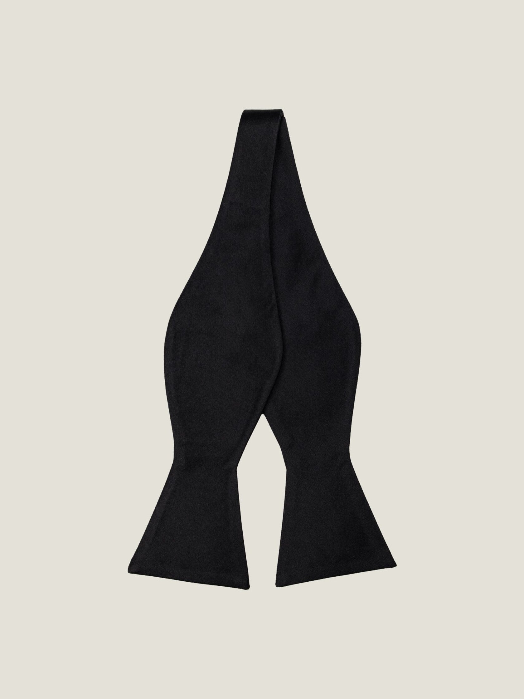Black Classic Silk Bow Tie