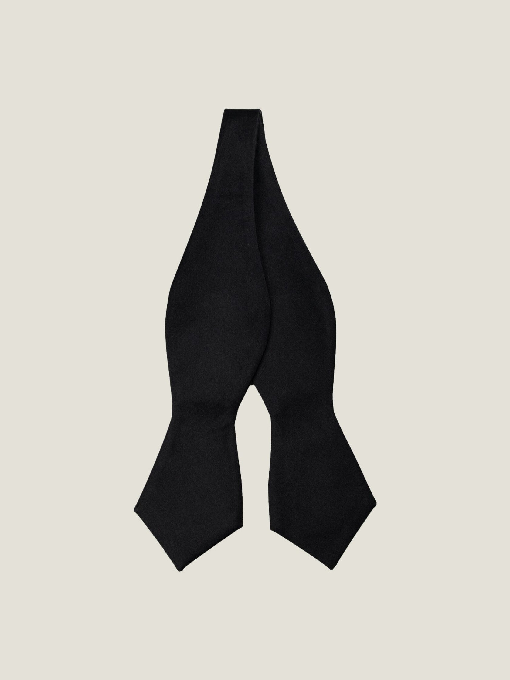 Black Diamond Silk Bow Tie